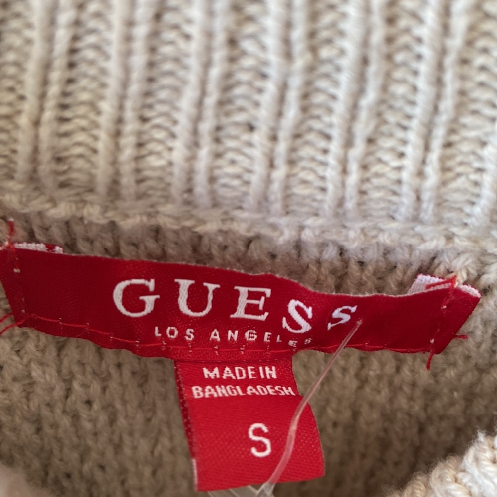 NWT GUESS CUTOUT TOP - Picture 10 of 10